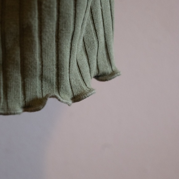 American Eagle Cropped Tank - Picture 6 of 8